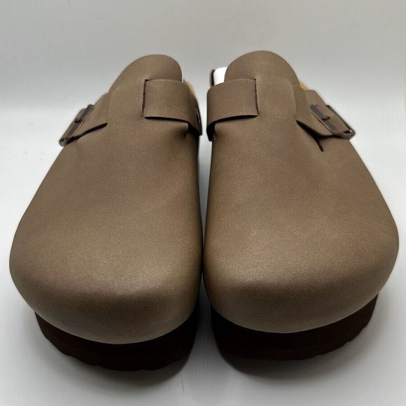 CUSHIONAIRE Women's Cork Footbed Platform Clog 7.5 WIDE BROWN - Picture 2 of 7